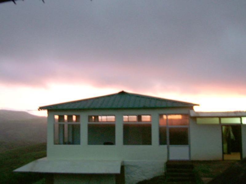 Green Meadows Vagamon Villa Luaran gambar